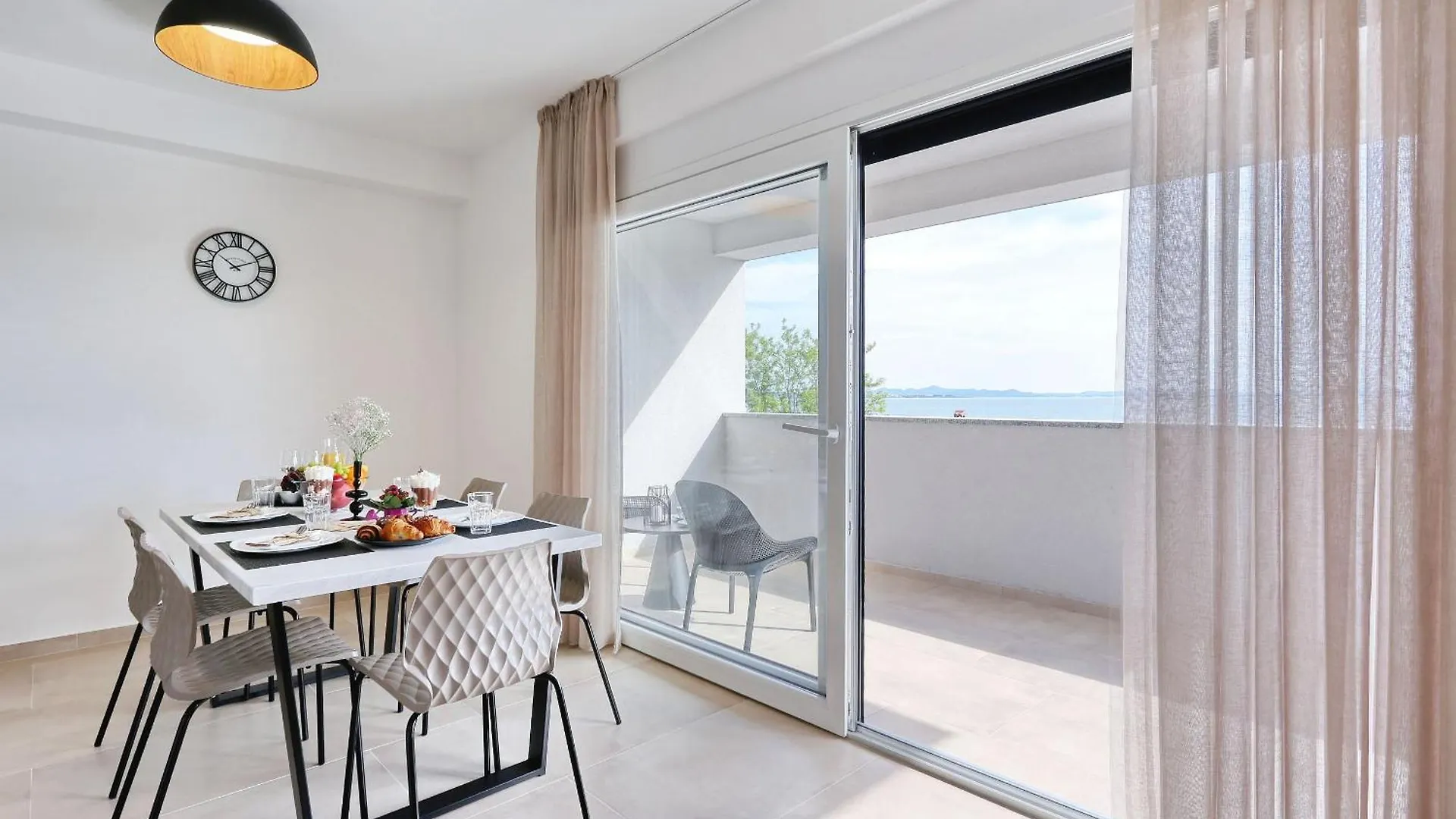 Apartments Bonaca With Jacuzzi Privlaka  0*, Privlaka (Zadar) Kroatië