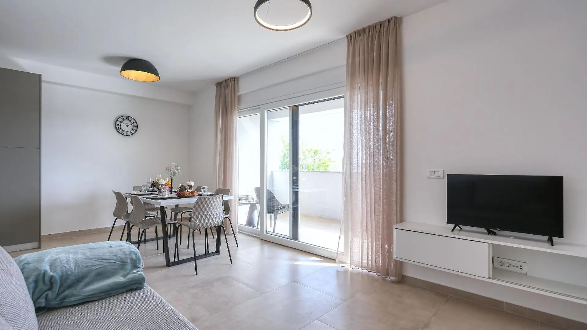 Apartments Bonaca With Jacuzzi Privlaka  0*, Privlaka (Zadar)